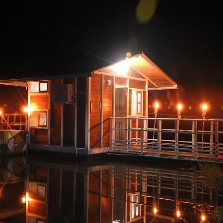 Hilamito Lodge Tela Luaran gambar