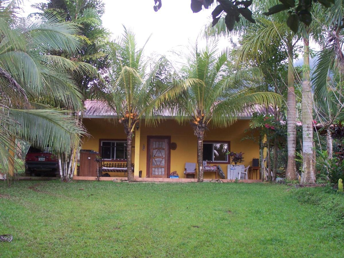 Hilamito Lodge Tela Luaran gambar